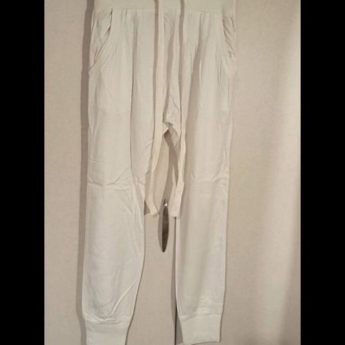 White Zara pants like new with elastic waist and ankle, size S