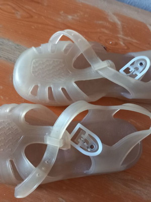 Children's beach shoes new, size 25/26, gray plastic