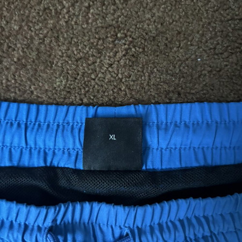 Hugo Boss men's swim shorts XL blue like new