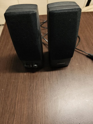 iVOOMi 2.0 Computer Speakers used, stereo, 3.5mm jack, volume control