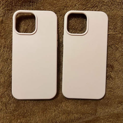 iPhone 13 Pro Max cases like new, pack of 23