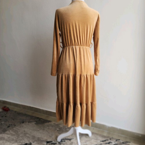 Dresses like new, beige, sizes M and L