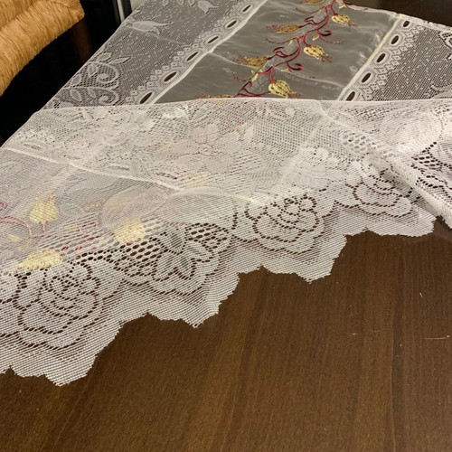 Decorative table square like new