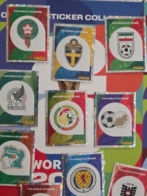 Panini Mundial 2026 stickers, 10 team badges, new
