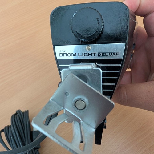 LPL Brom Light 650 Deluxe photographic projector like new