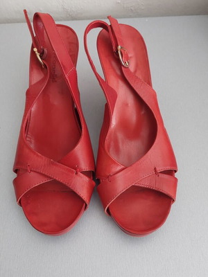 Women's platform sandals size 40 red like new