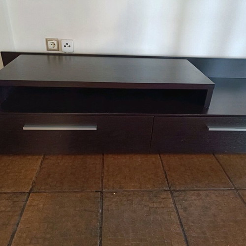 Modern living room unit like new