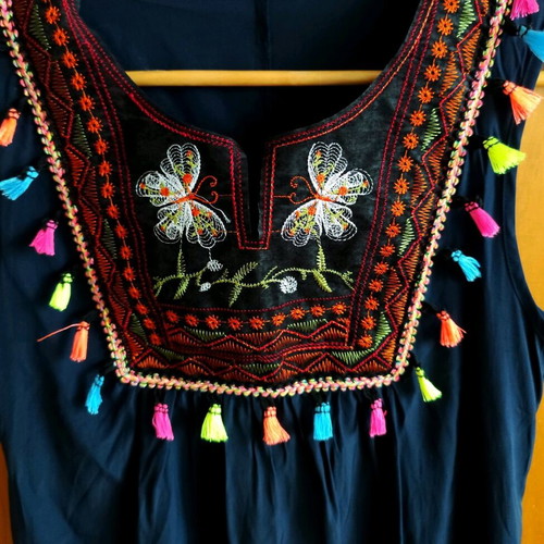 Shein dress new, size S, blue with embroidery