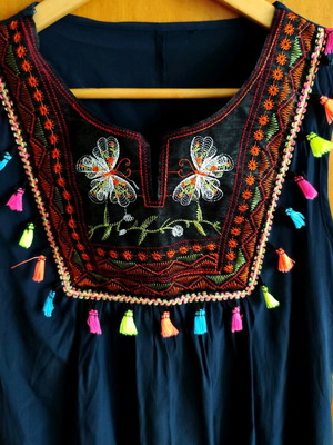 Shein dress new, size S, blue with embroidery