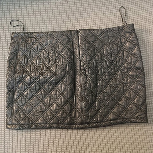 Zara quilted black skirt new, size Large