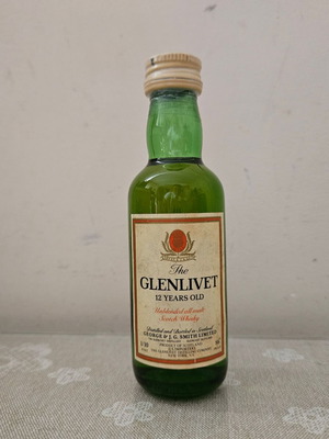 Glenlivet 12yo whisky miniature new, sealed