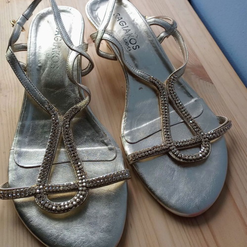 Sagiakos gold sandals like new, size 38