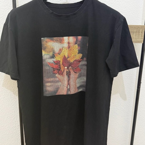 Jean and Tshirt set like new, large, with rips