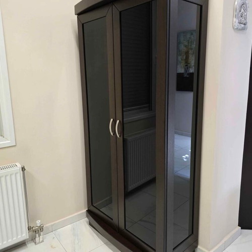Wenge showcase with dark mirror