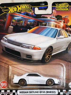 Hot Wheels Premium Nissan Skyline R32 нов