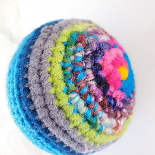 Soft colorful handmade ball new, 7cm×7cm