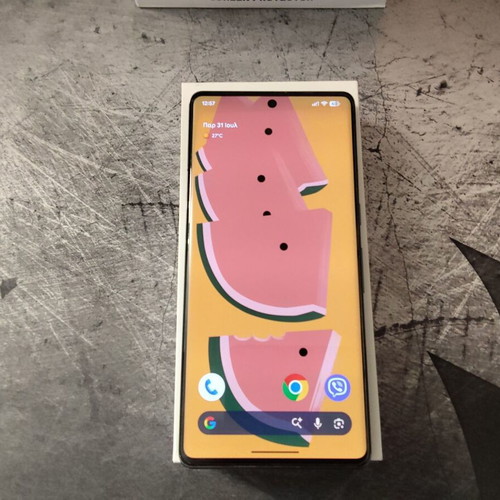 Google Pixel 7 Pro 12GB 128GB black like new with extras