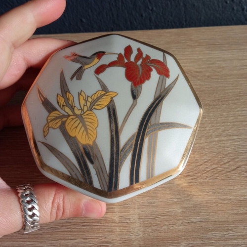 Seizan Japan porcelain jewelry box used