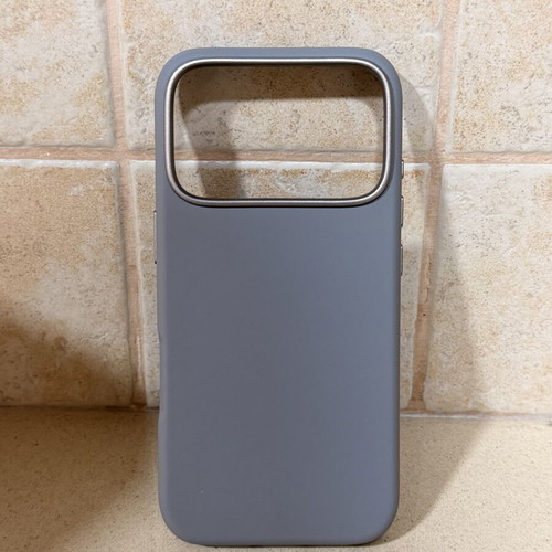dbramante1928 MagSafe Case for iPhone 17 Pro, grey, recycled materials