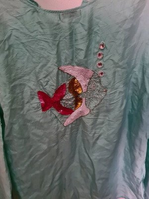 Ysatis silk blouse xl used with 2 missing beads