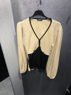 Gold blouse with colorblock design like new, size S