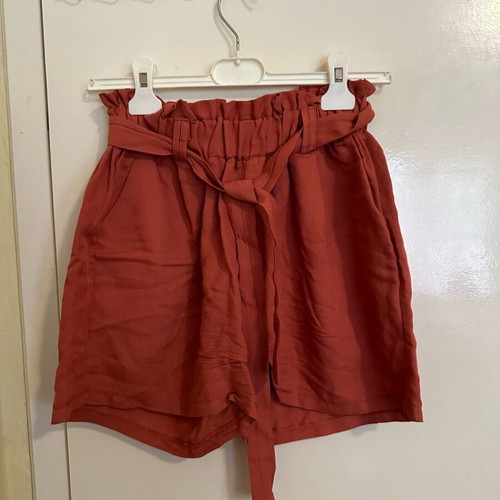 Shorts with pockets