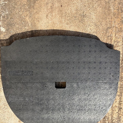 Mitsubishi cz3 2008 car spare tire like new with jack and cap