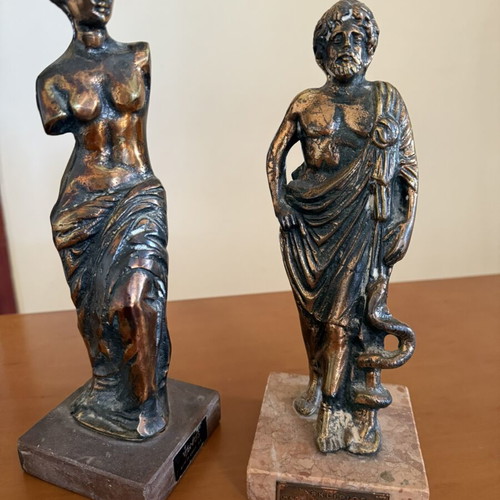 Brass sculptures with marble base like new, vintage