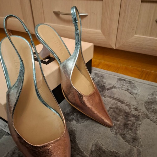 Zinda women's pumps size 37 like new, blue and pink
