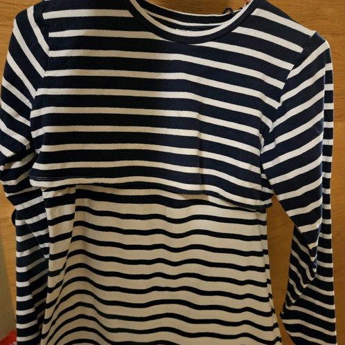Prenatal nursing shirt size S like new