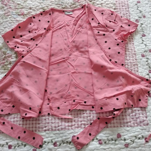 Crop wrap top Pimkie like new, size S, black and pink
