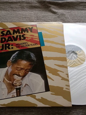 Sammy Davis Jr. Memories The Golden Years Laserdisc like new, jazz