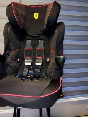 Child Car Seat 9–36kg used, ECE R44/04 certified