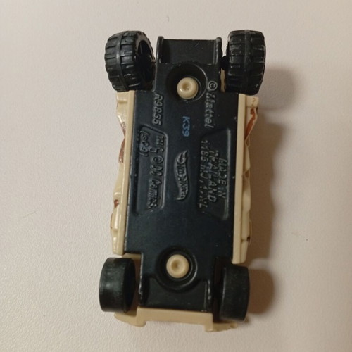 Hot Wheels Batmobile used desert camouflage die-cast 1:64