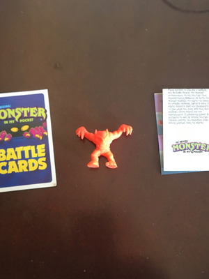 Monster in my pocket μεταχειρισμένο με τερατάκι, κατάλογο και κάρτα
