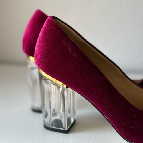 Exe fuchsia pumps like new, size 40