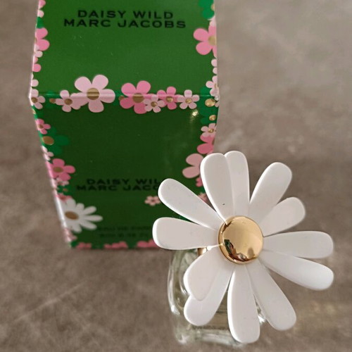 Marc Jacobs Daisy Wild perfume 4 ml authentic and unused