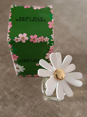 Marc Jacobs Daisy Wild perfume 4 ml authentic and unused