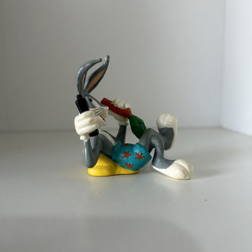 Bugs Bunny figure vintage, used collectible