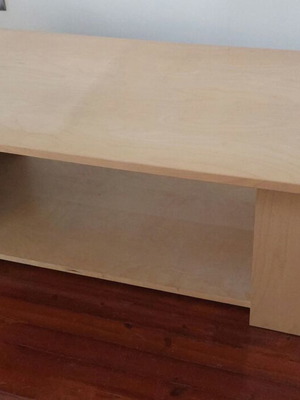 IKEA BENNO series coffee table like new