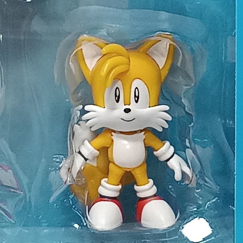 Sonic The Hedgehog & Tails diorama set new