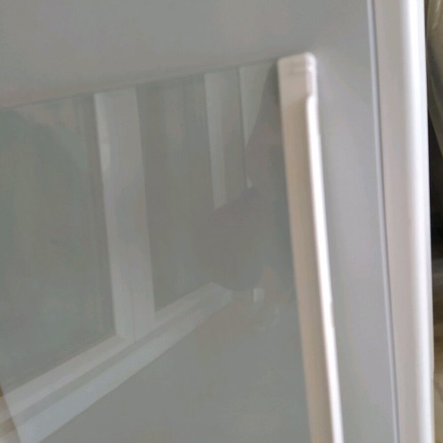 Simence KG39NAOO glass shelves for refrigerator like new