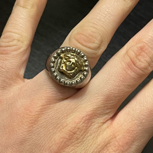 Medusa ring silver-gold used with Medusa design