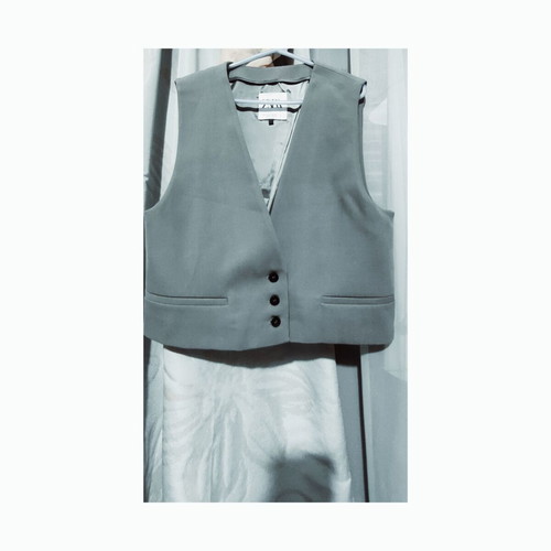 Zara women's gray vest like new, size S