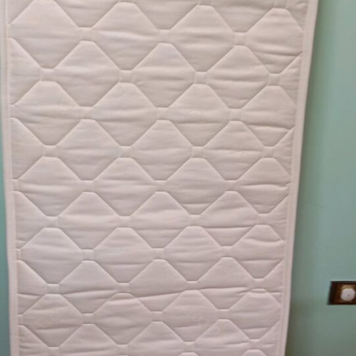 Vidage Baby Cot like new with Biocotton mattress and mosquito net