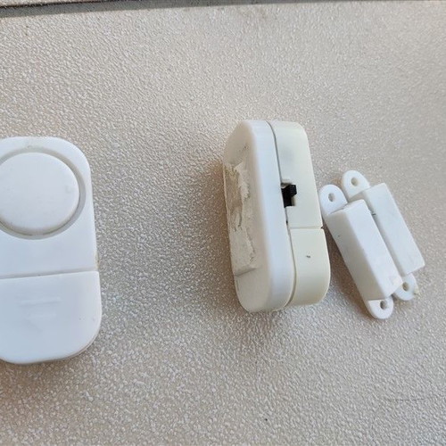 Door and window alarm used, set of 2