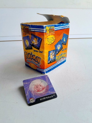 Pokemon Series 1 Action Flipz 1998 Official Box like new