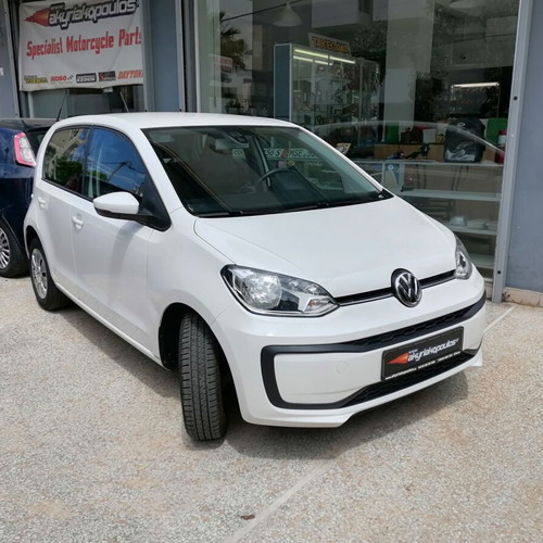 Volkswagen Up 2017 like new, petrol, manual, white