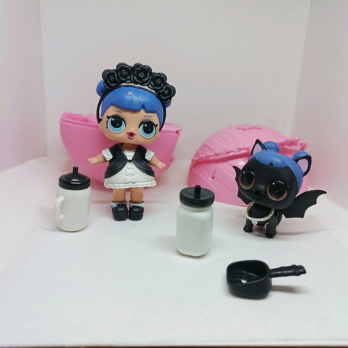 Lol Surprise doll and pet set like new with accessories