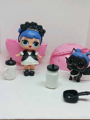 Lol Surprise doll and pet set like new with accessories